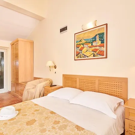 Apartment Bellevue Plava Laguna