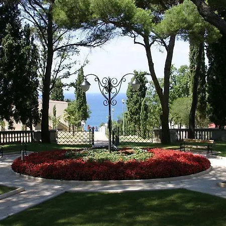 Apartment Bellevue Plava Laguna Porec